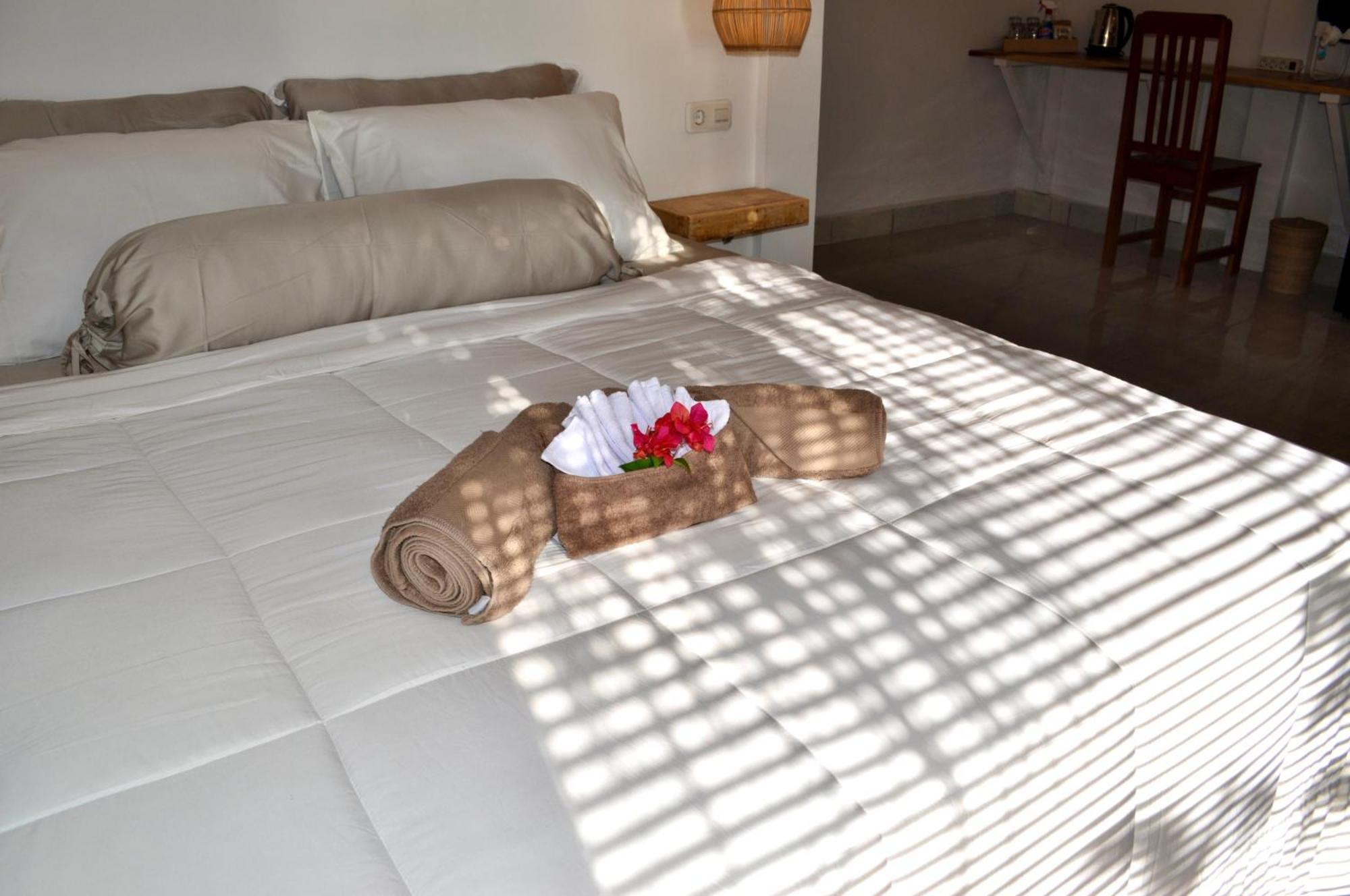 Ripbowl Guest House 塞隆贝拉纳克 外观 照片